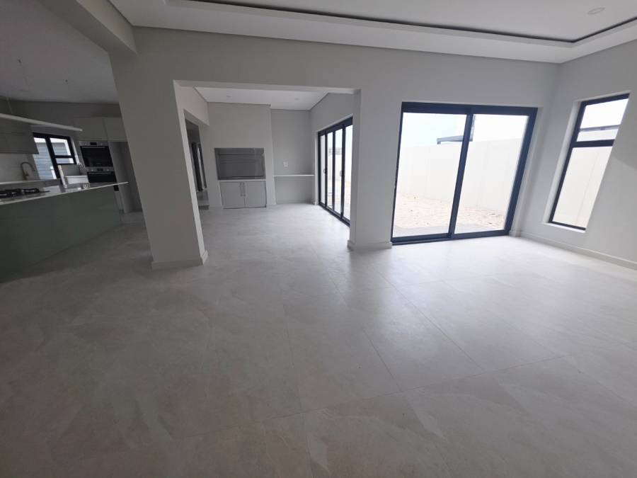 Commercial Property for Sale in Parklands North Western Cape